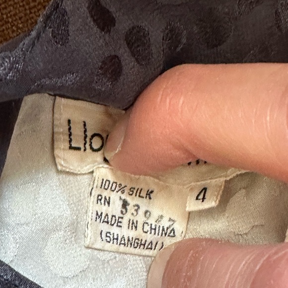 Lloyd Williams Delicate Vintage Black White Leaf Print 100% Silk Top Blouse SZ 4 - Picture 11 of 15